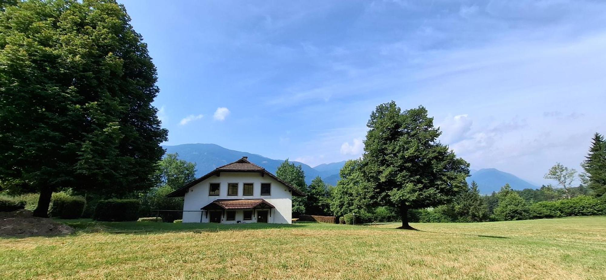 Ferienwohnungen Schloss Wasserleonburg Nötsch エクステリア 写真